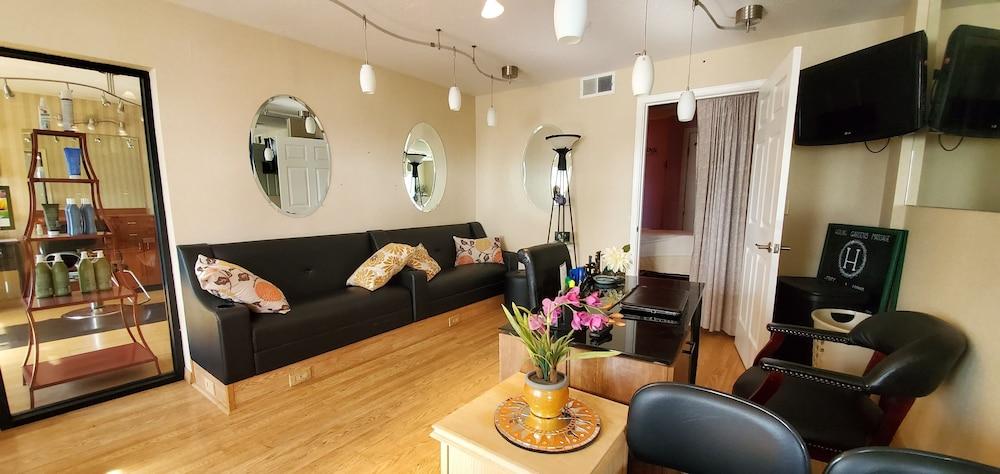 Rogue Regency & Medford