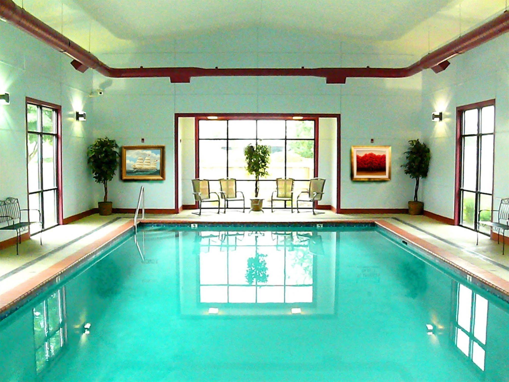 Hotel Rogue Regency & Medford