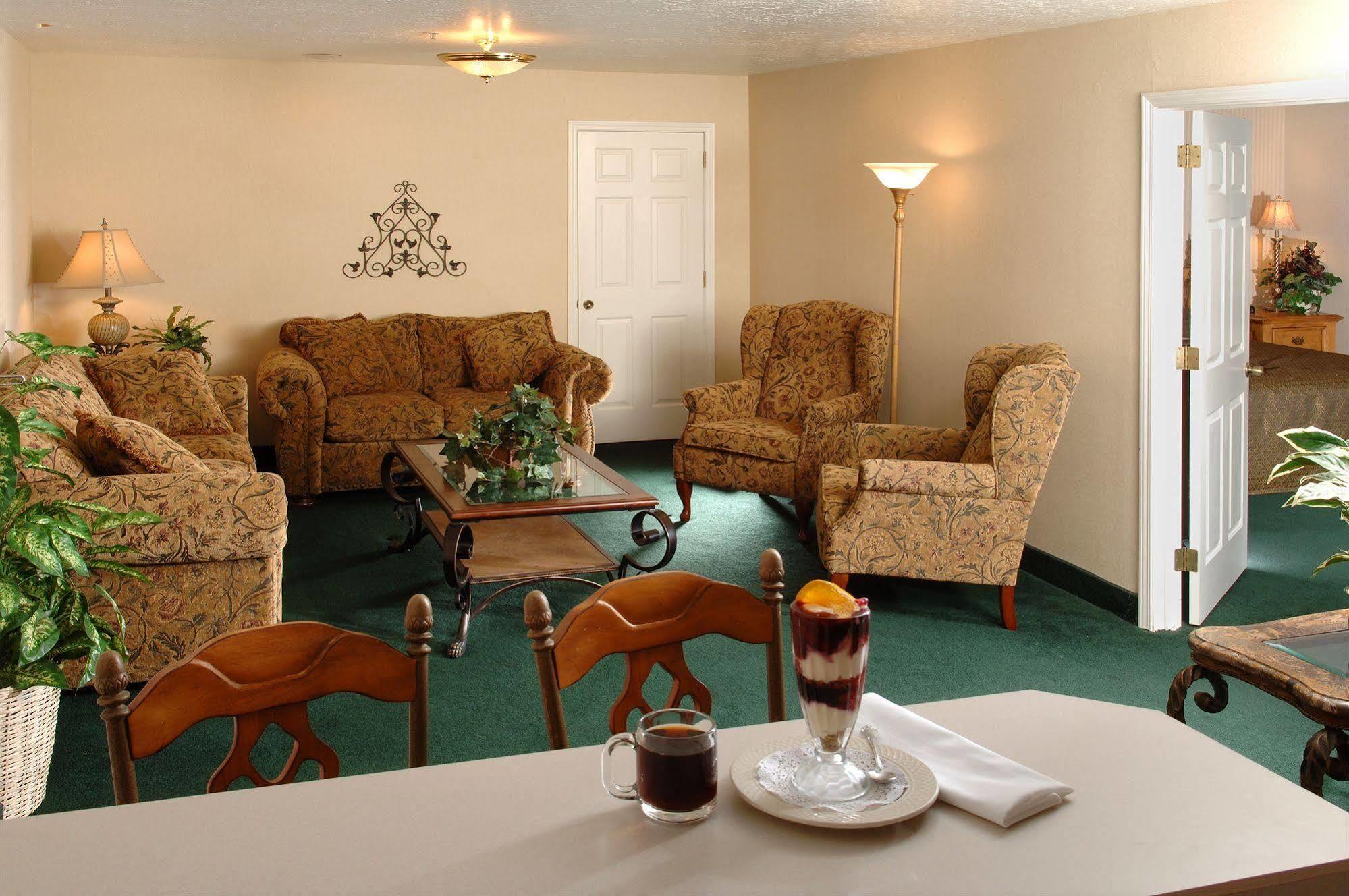 Hotel Rogue Regency & Medford