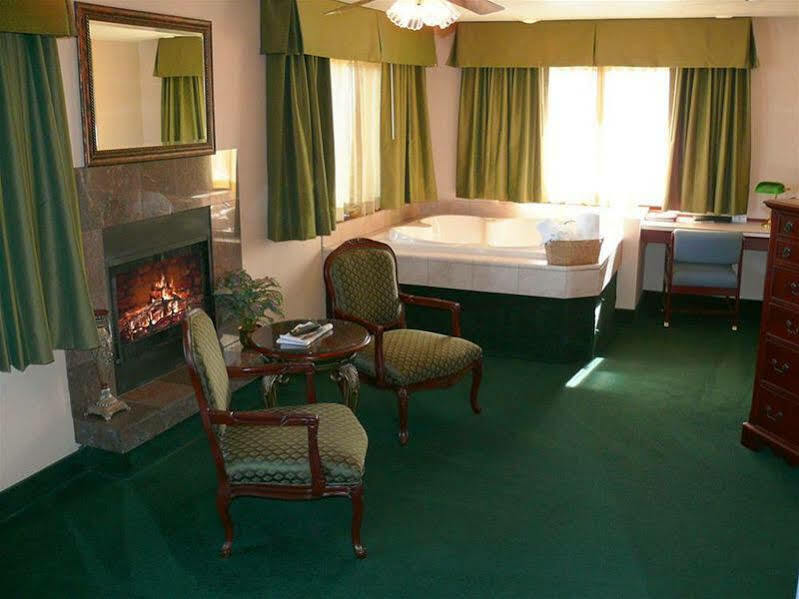 Rogue Regency & 3* Medford